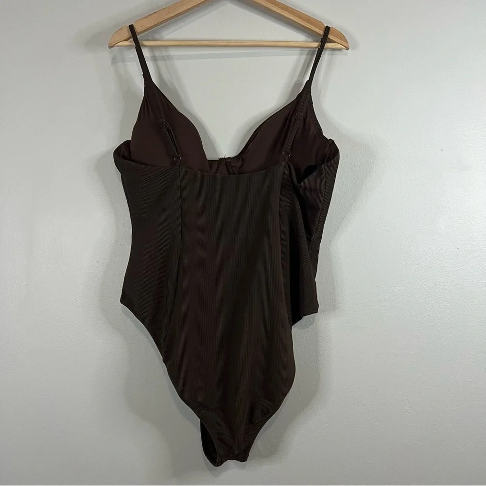 Good American Good Compression Show Up One-Piece Swimsuit SIZE 6/2x
